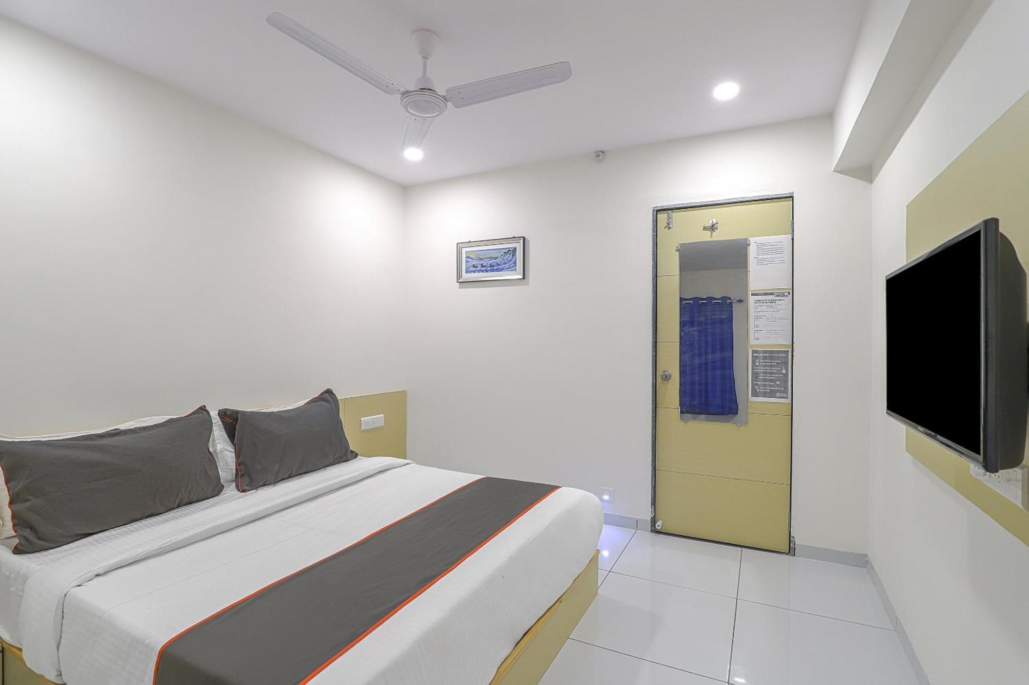 Hotel O La Veera Ahmedabad Buitenkant foto